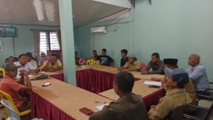 Diduga Pemalsuan Berita Acara Pembebasan Lahan, Puluhan Masyarakat Datangi Kantor Desa Api-api