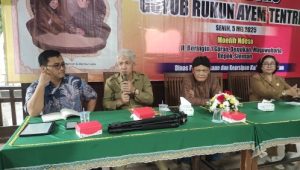 Memupuk Minat Baca Masyarakat Sleman, Dinas Perpustakaan dan Kearsipan Gelar Bedah Buku Guyub Rukun Ayem Tentram