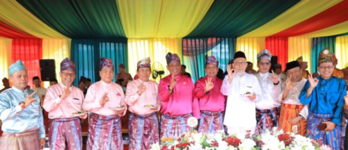 HUT ke-26 Rokan Hulu Digelar Khidmat di Tengah Hujan, Bupati Anton: Harmoni dalam Keberagaman, Maju Bersama untuk Rohul
