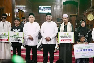 Safari Ramadan Perdana di Rohul, Plt Gubernur Riau Janji Perbaiki Jalan Provinsi Sebelum Lebaran
