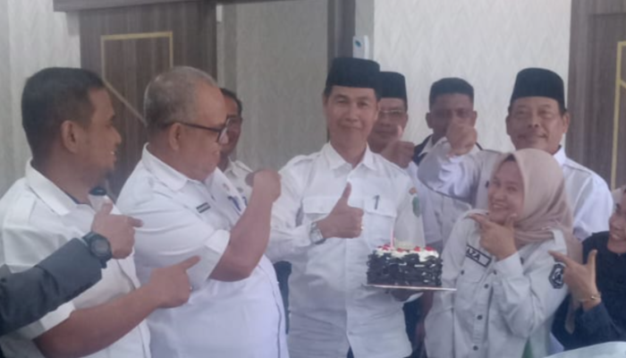HUT ke-53 Sekda Meranti, Sudandri Jauzah Pilih Rayakan Sederhana Bersama Staf