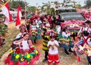 Mobil Hias “MBG” Jadi Sorotan Pawai Kemerdekaan Bukit Subur