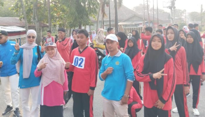 MTs YPPI Bengkalis Tampil Kompak, Dua Regu Ramaikan Lomba Gerak Jalan